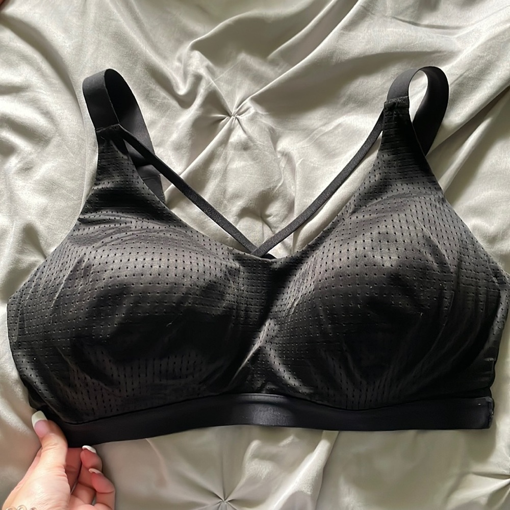 Victoria Sport - “Lightweight” Sports Bra
